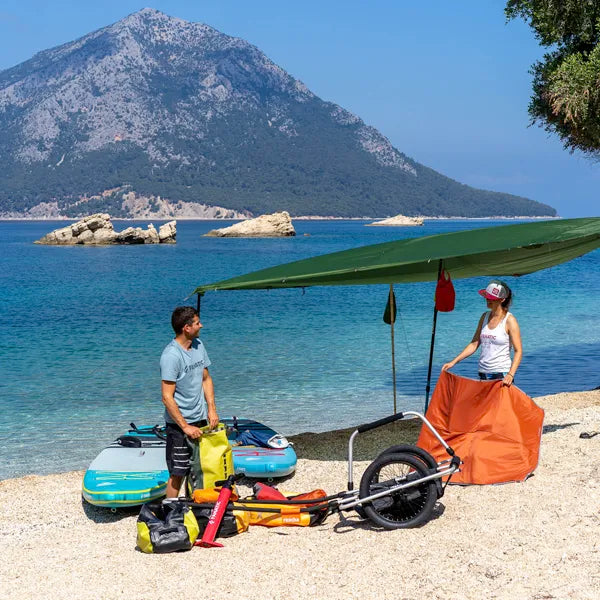 Camping mit SUP Fahrradanhänger in Griechenland